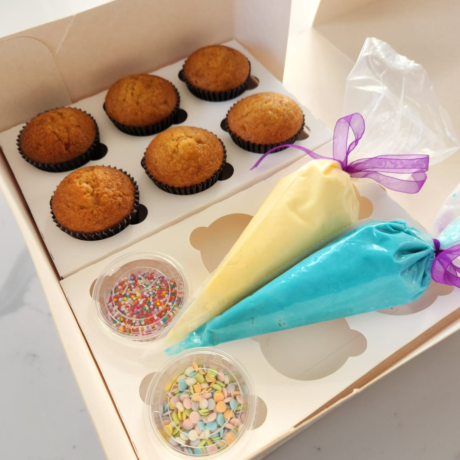 Cake Icing Box Petal DIY Cupcake Box - Cupcakes, Icing & Sprinkles – Petal Cupcakes