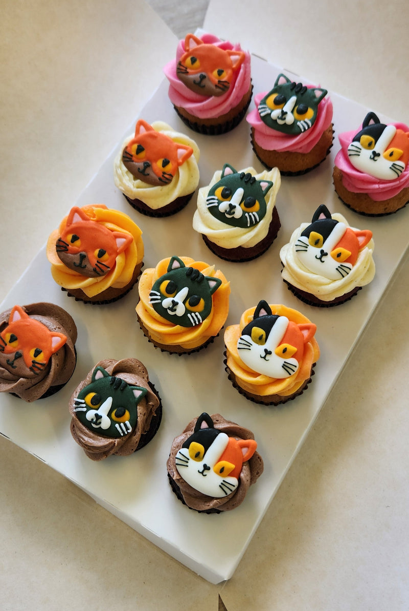 Cat Themed Cupcakes