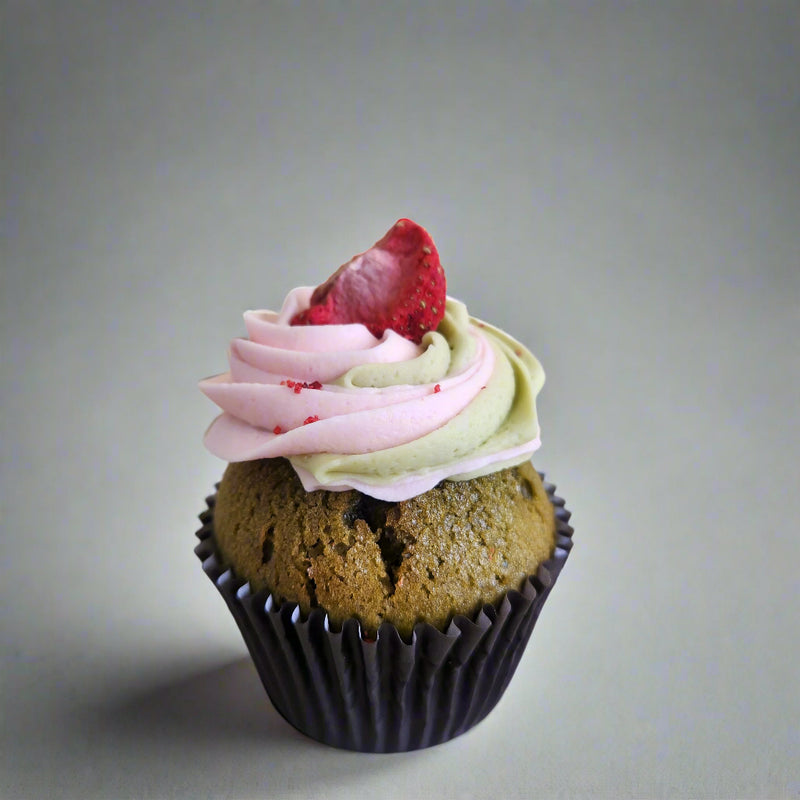 Deluxe Cupcakes - Strawberry Matcha