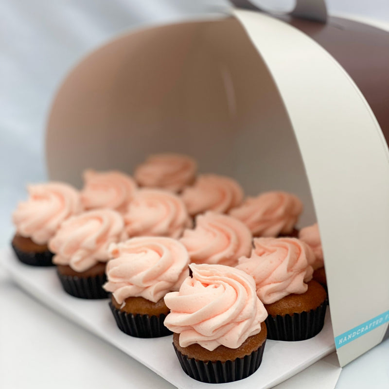 12 Mini Hawkes Bay Peach Cupcakes